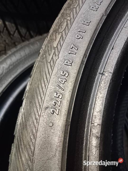 4x Opona UŻYWANA ZIMOWA 22545R17 BARUM 219 Zaścianki