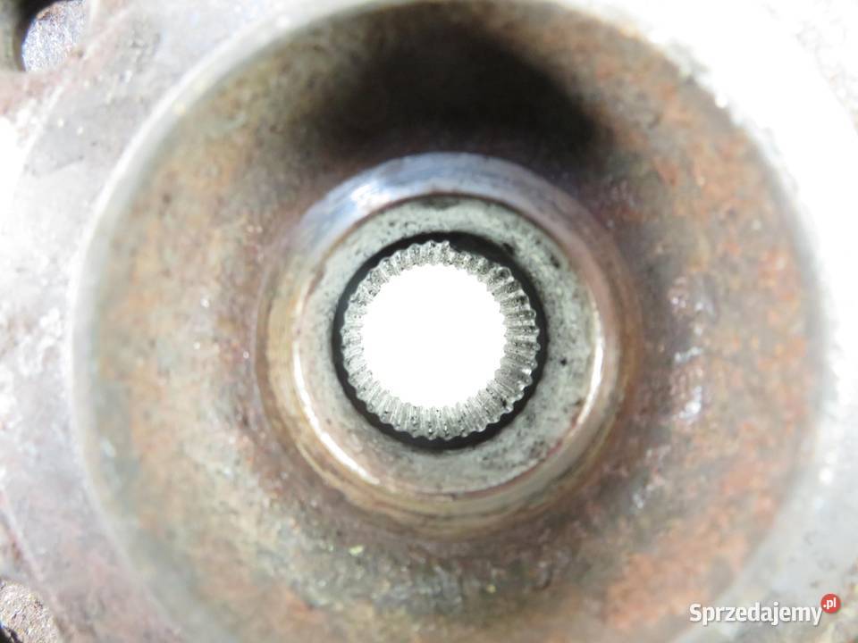 PIASTA PRAWY PRZÓD SKODA OCTAVIA II 20 RS