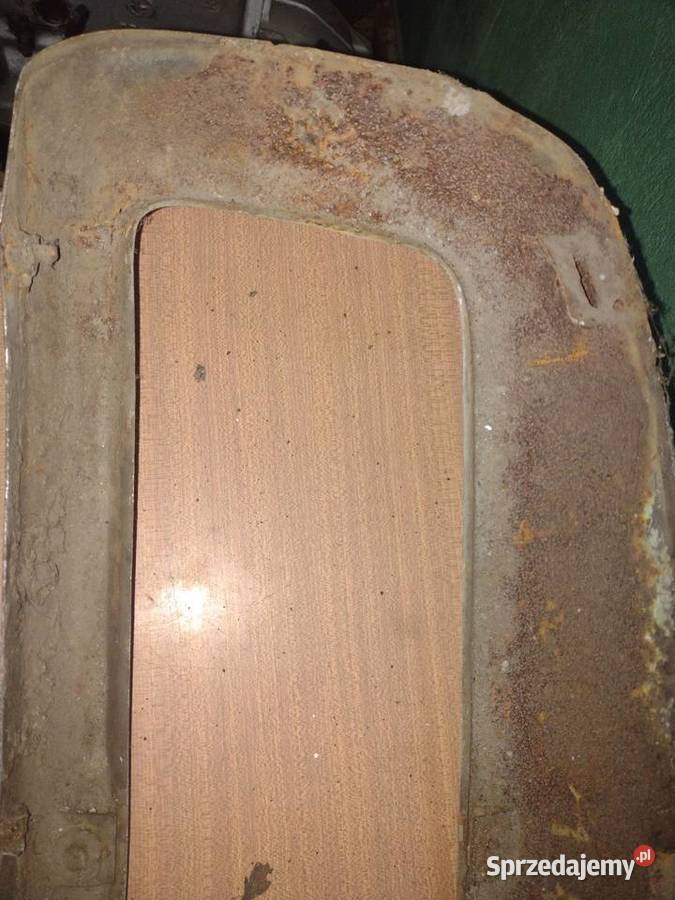 Warszawa 223224usta przednie z siatka wlotowa osobowe Części montażowe sprzedam