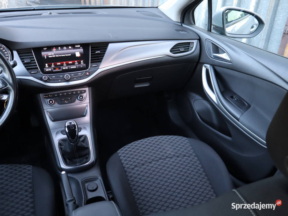 Opel Astra 16 CDTI klimatyzacja śląskie Katowice sprzedam