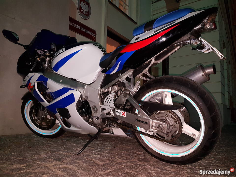 Suzuki gsxr 750 k1