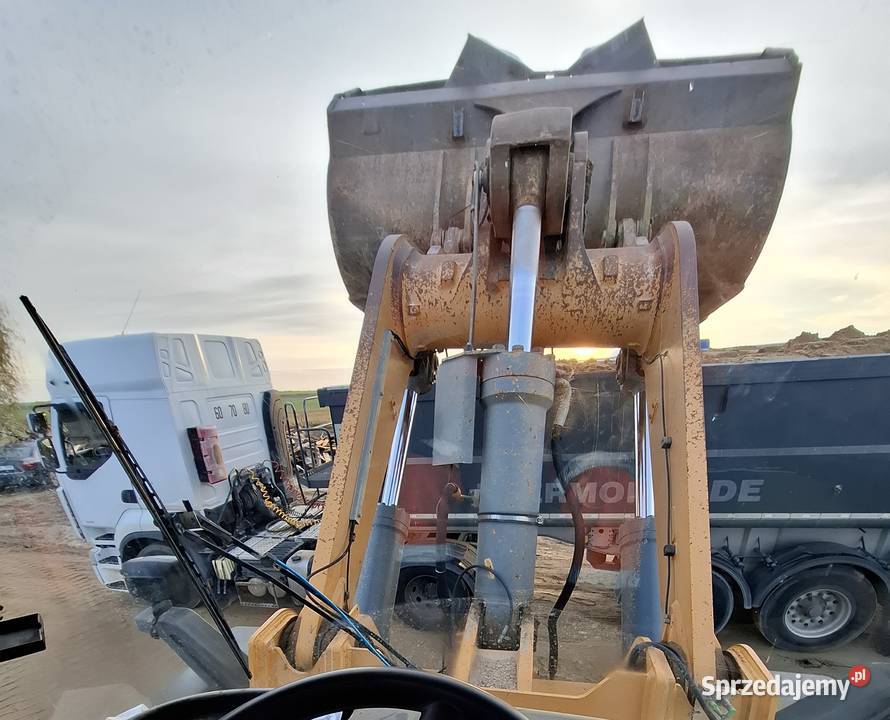 Usługi koparką ładowarką minikoparką wywrotkami Sławatycze