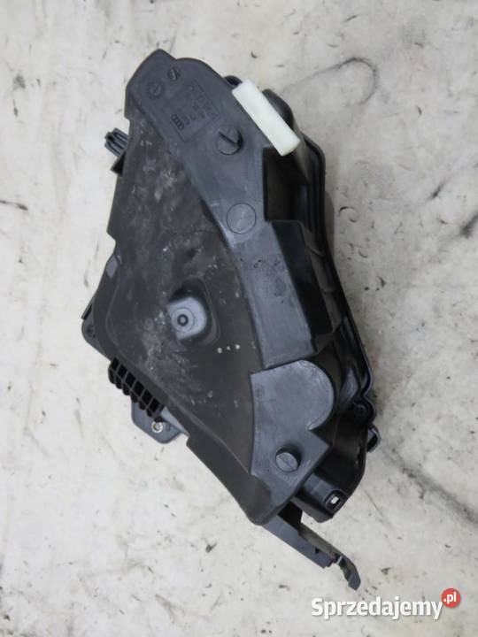 OBUDOWA BEZPIECZNIKÓW AUDI A8 D4 4H0937118