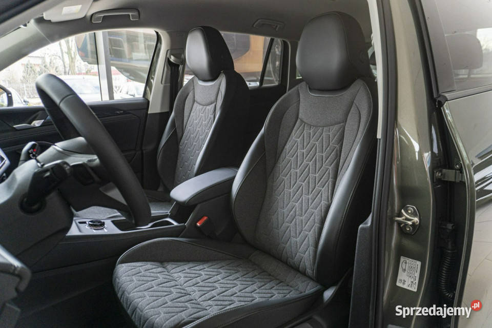 Volkswagen Tiguan Life Plus 20 TDI 150 DSG światła przeciwmgielne Łódź