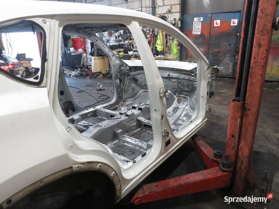 PRÓG SŁUPEK PRAWY BOK 34K MAZDA CX5 sprzedam