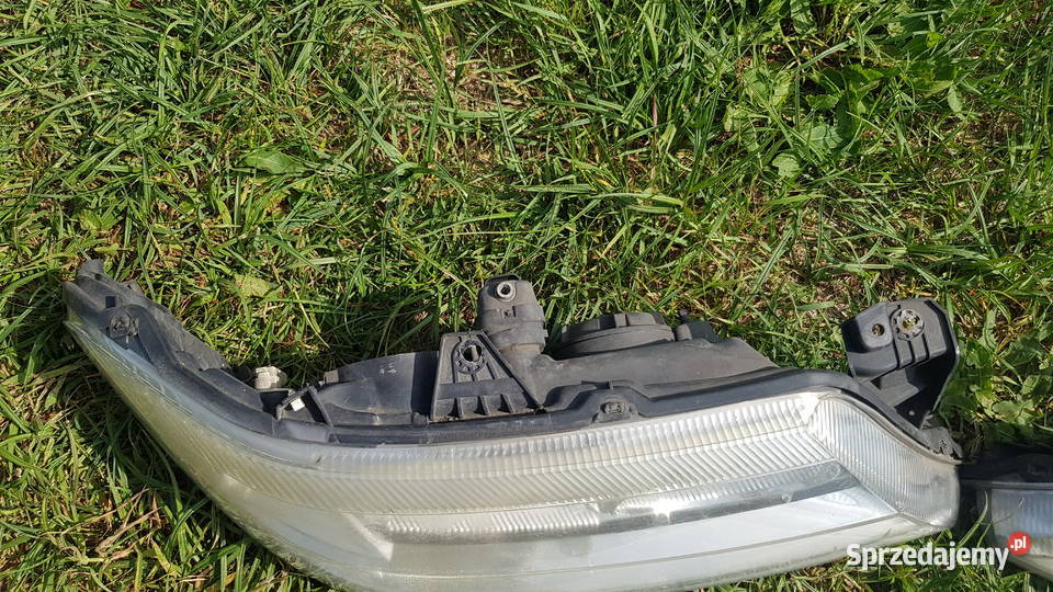 lampy przód Renault laguna II 03r osobowe zachodniopomorskie Szczecin