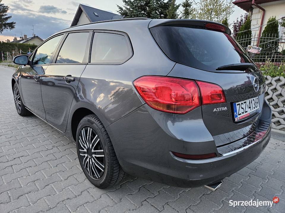 Opel Astra 2011 14T 120 6biegów tempomat ogranicznik prędkości Rzeszów