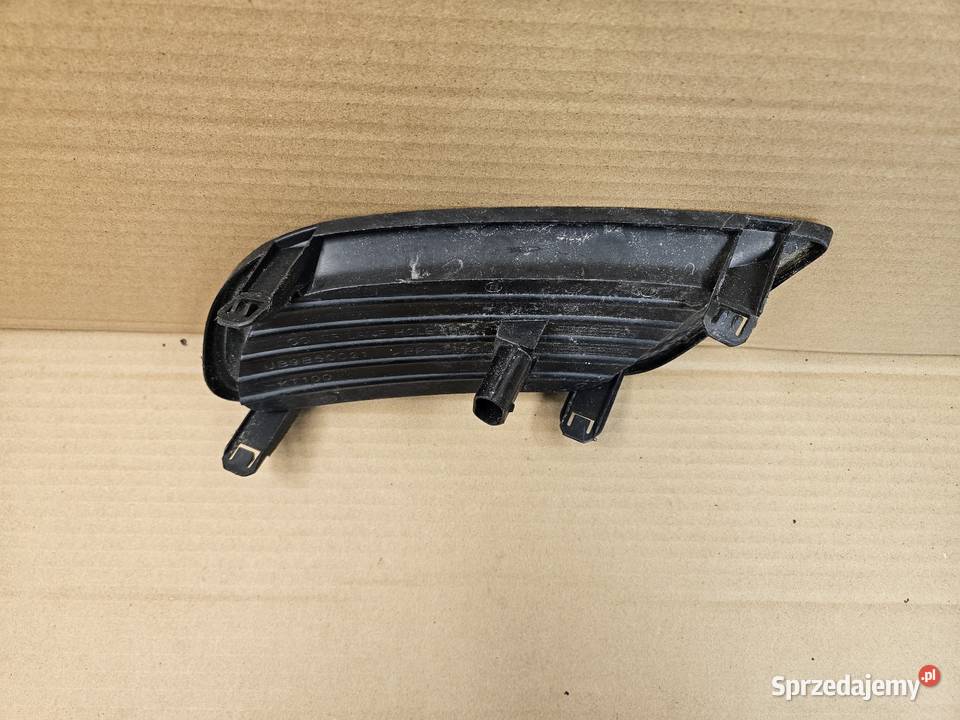 MAZDA BT ZAŚLEPKA HALOGENU LEWA PRZÓD UB9B50C21 Pozostałe Międzychód