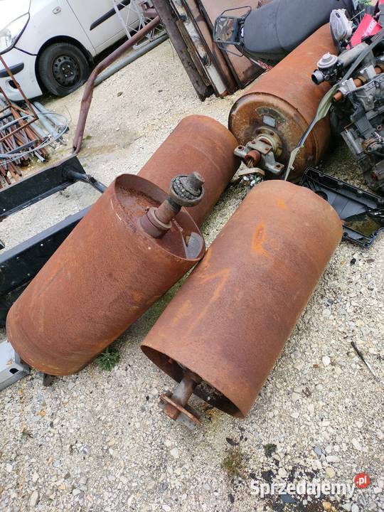 maszyny rolnicze betoniarka słupki złom użytkowy nieuszkodzony Radomsko