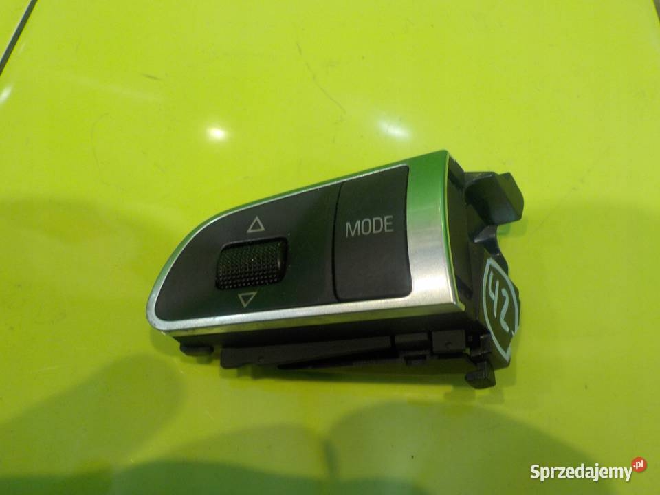 AUDI A3 8P II 20 TFSI 08r przelacznik kierownicy Panele sterowania, przełączniki Suków