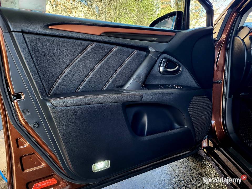 Toyota Avensis T27 kombi 18i LPG Automat radio Kraków