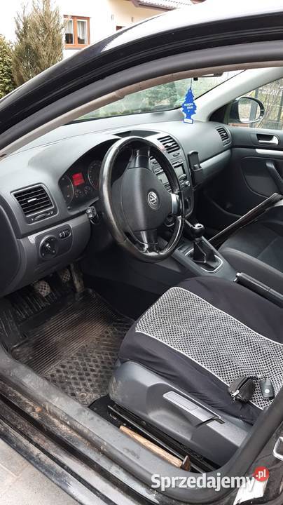 Golf V 19 dti czarny Piecki