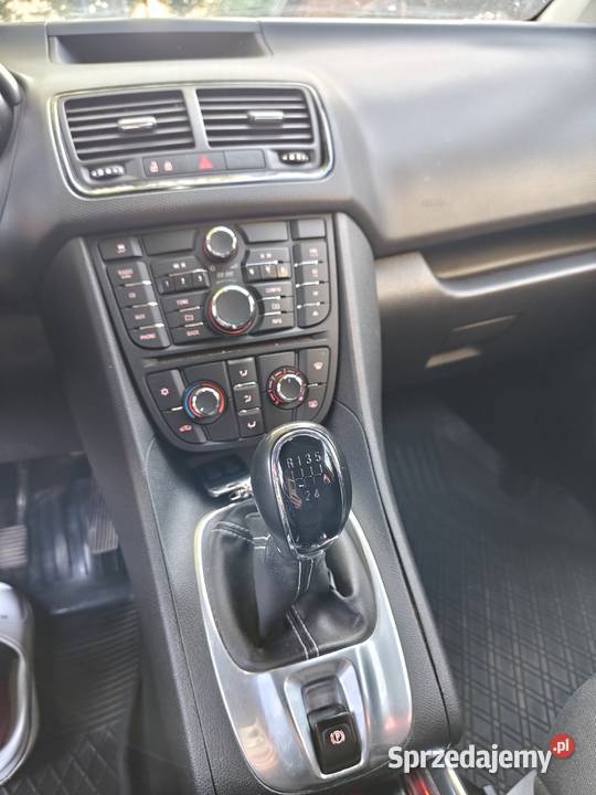 Opel Meriva dziadka LPG stan pewne auto welurowa tapicerka sprzedam