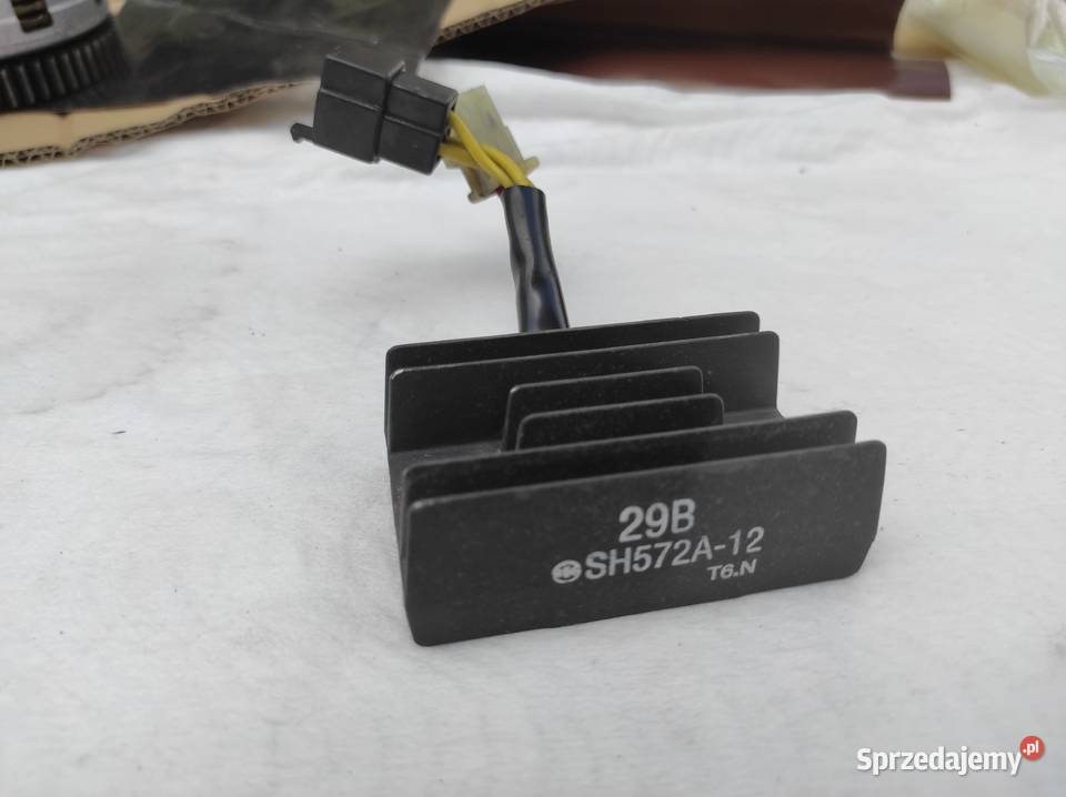 Suzuki GN 125 regulator napięcia oryginał Warszawa