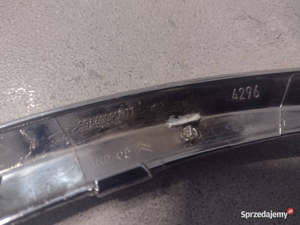 Listwa chrom zderzaka prawy tył CITROEN C4 Grand