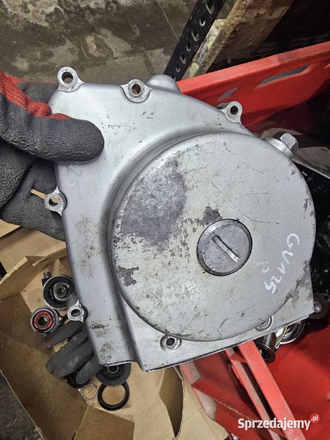 Hyosung GV 125 pokrywa lewa kapa zapłonu dolnośląskie Jelenia Góra