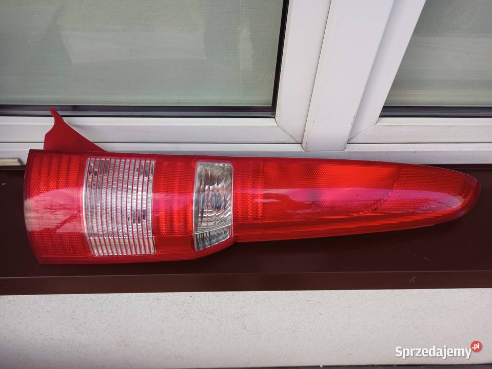 Fiat Panda II 2 lampa tył tylna prawa wkład osobowe Sieradz
