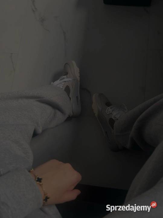 sprzedaje jordan 4 retro frozen moments mazowieckie Mińsk Mazowiecki