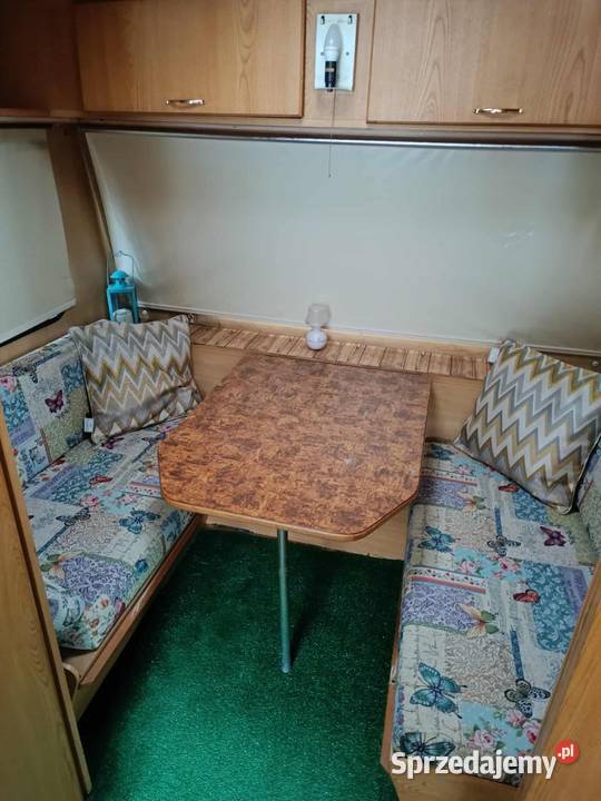 Przyczepa kempingowa samym Zalewem Sulejowskim w Barkowice Mokre