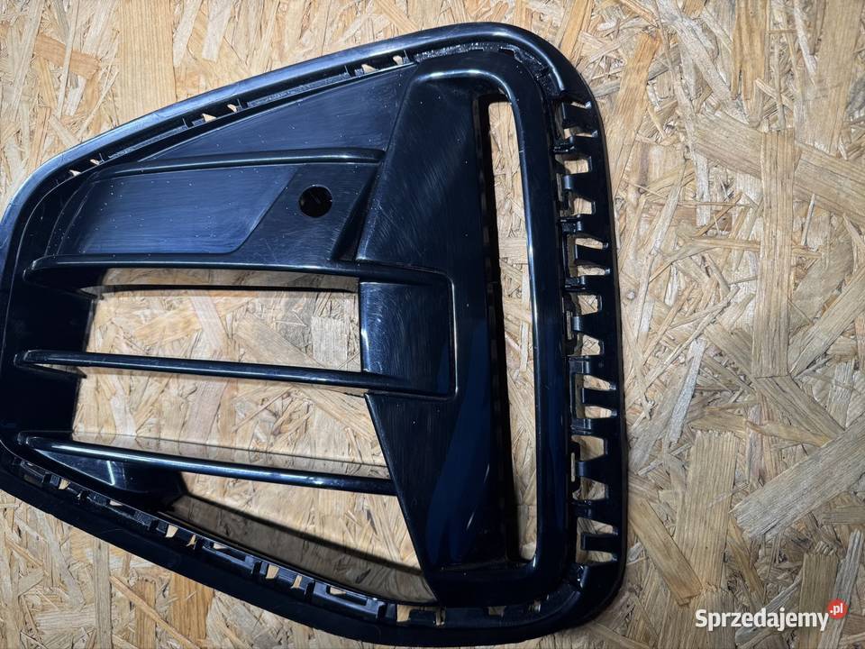 Kratka zderzaka przód lewa LH BMW g22 g23 Rok produkcji 2023 Sieraków