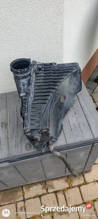 Obudowa filtra powietrza Porsche Cayenne VW Lubin