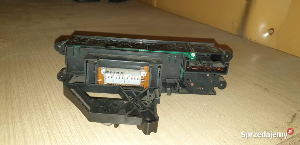 Panel nawiewu nissan Primera p10 osobowe