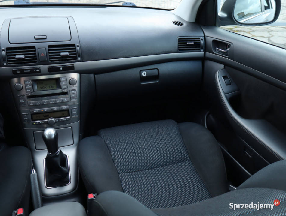 Toyota Avensis 18 VVTi ABS Łódź
