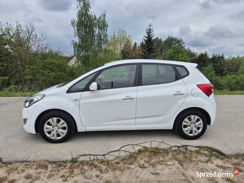 Hyundai Ix20 2011r 16B MPI 125 Mały Przebieg ABS lubelskie Góra Puławska sprzedam