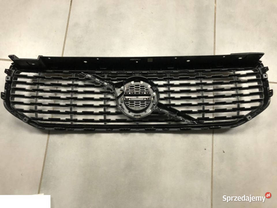 VOLVO XC40 rdesign ATRAPA GRILL Kozubszczyzna