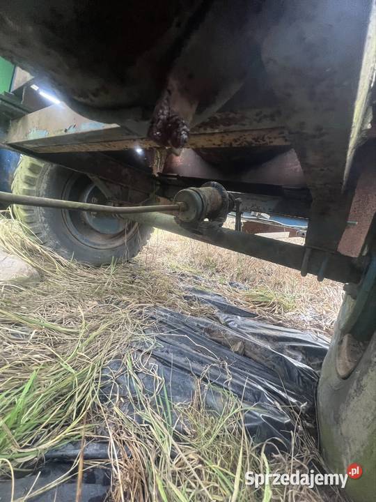 Beczkowóz 1500l nieuszkodzony Nowy Odrowążek sprzedam