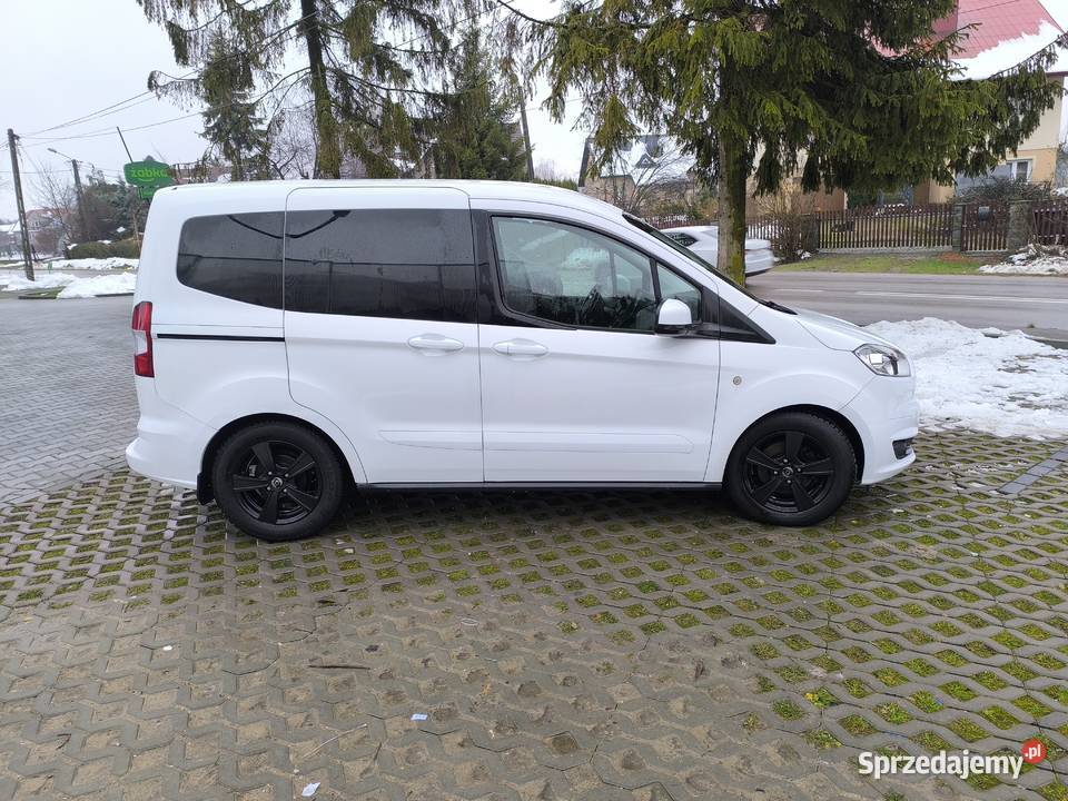 Ford Tourneo Courier 15 diesel Osobowy berlingo Tarnów