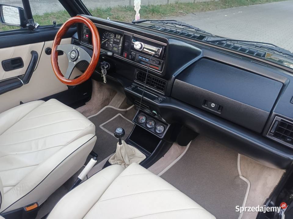 Golf 1 cabrio USA klimatyzacja Rok produkcji 1991 Legnica