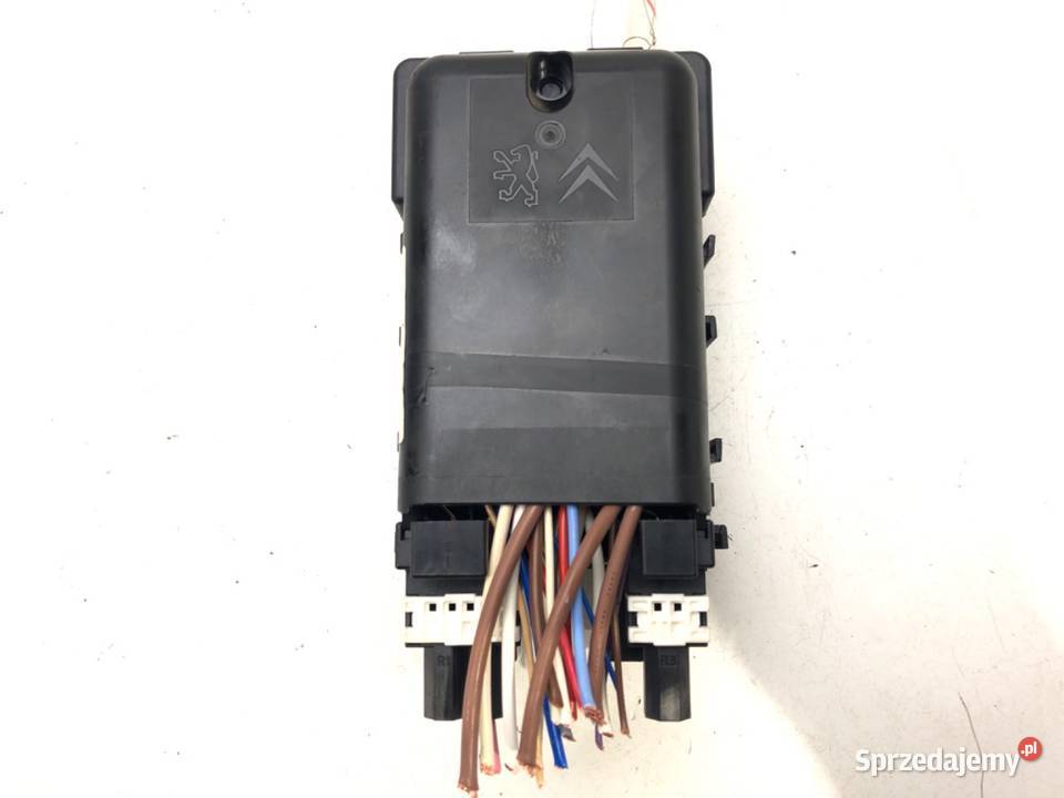 SKRZYNKA BEZPIECZNIKÓW PEUGEOT 308 II Hatchback