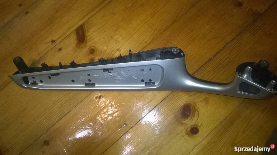Podłokietnik lewy przód schwarz chrom BMW E46 podłokietniki Poręba