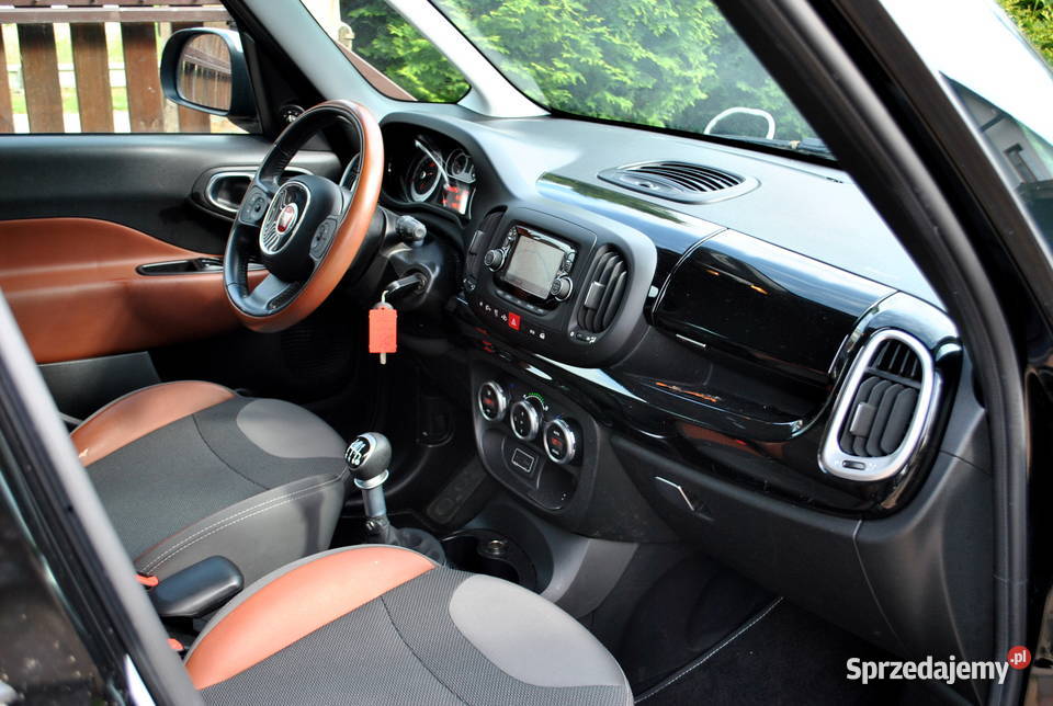 FIAT 500L Treking 2017r Navi Alu 17 Bezwypadkowy Orzesze