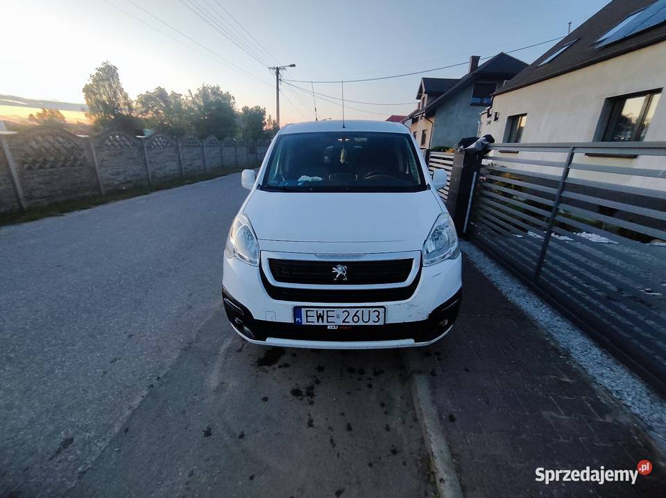Peugeot Partner 16 Blue HDi 2016 światła do jazdy dziennej wielkopolskie Świba