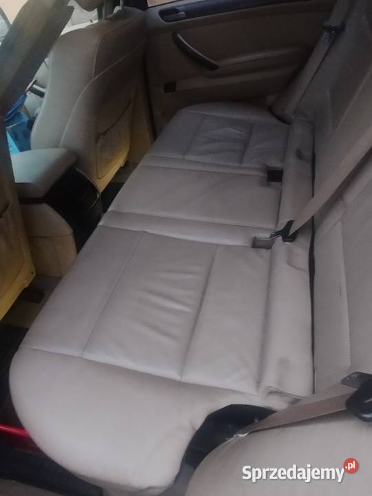 Sprzedam BMW X5 uszkodzone Wierzchowiska Pierwsze
