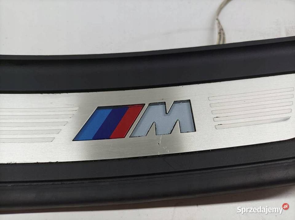 OSŁONA PROGU PRAWY TYŁ LED MPAKIET 8064906 Bmw