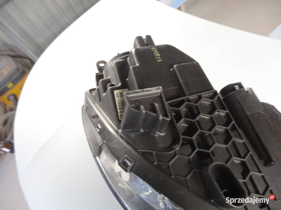 lampa lewa przód przednia hyundai i30 osobowe Niemodlin