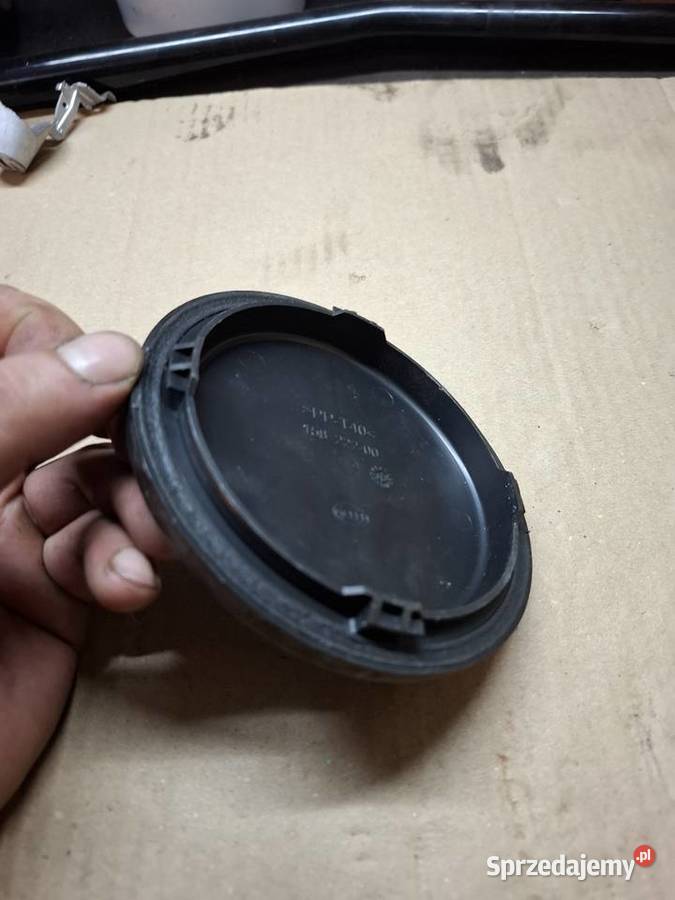 Zaślepka osłona dekielek lampy Hella 15822200 Motoryzacja małopolskie Przyborów
