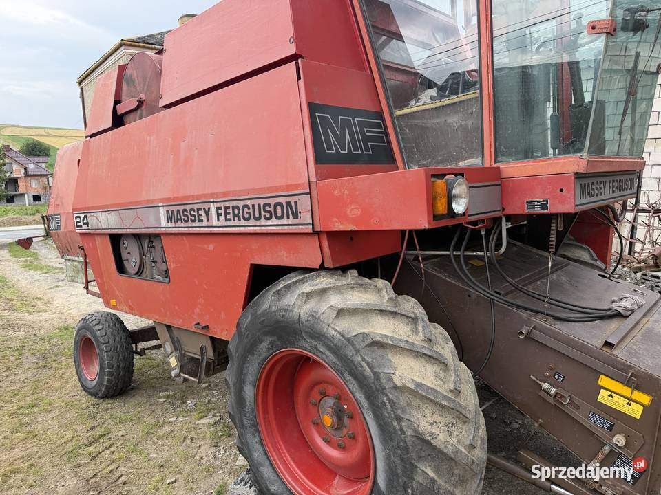 Kombajn Massey Ferguson 24