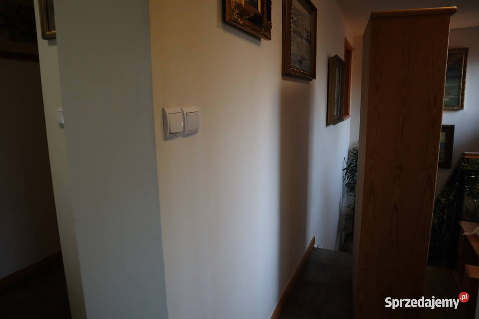 Szafa dwu drzwiowa z biurkiem Ustroń