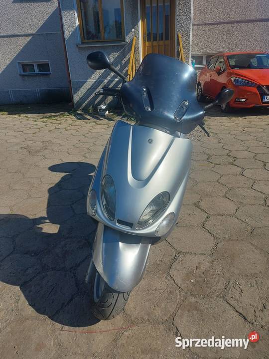 skuter yamaha 125 zarejestrowana na 50 nieuszkodzony Kraków sprzedam