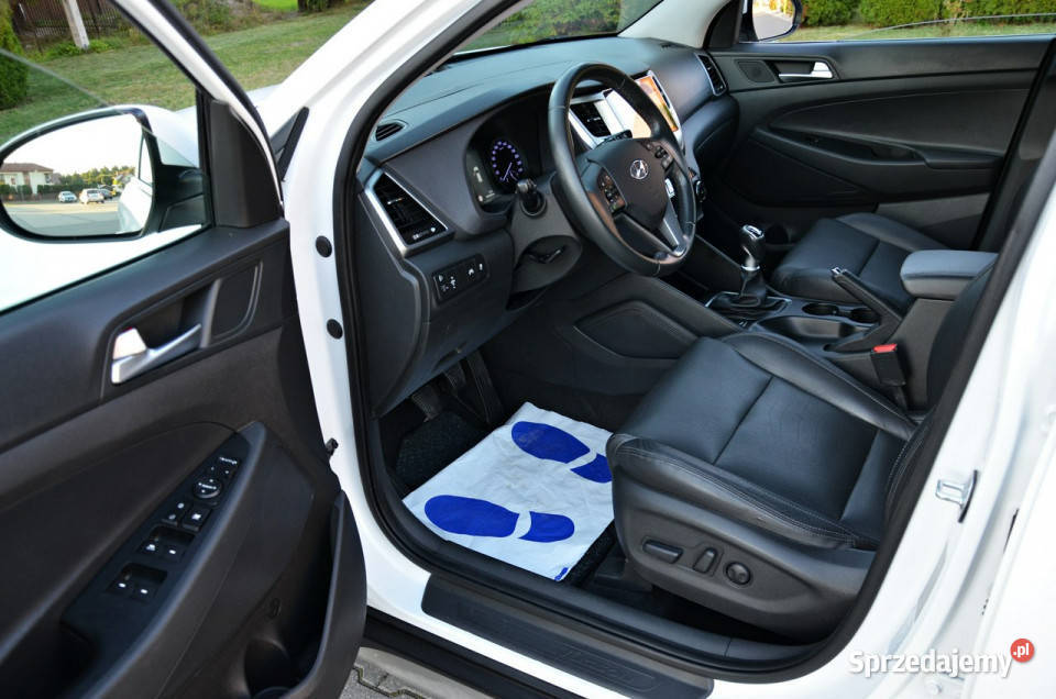 Hyundai Tucson 16 GDI 135 Z GazemNavi Kamera mazowieckie Ostrów Mazowiecka