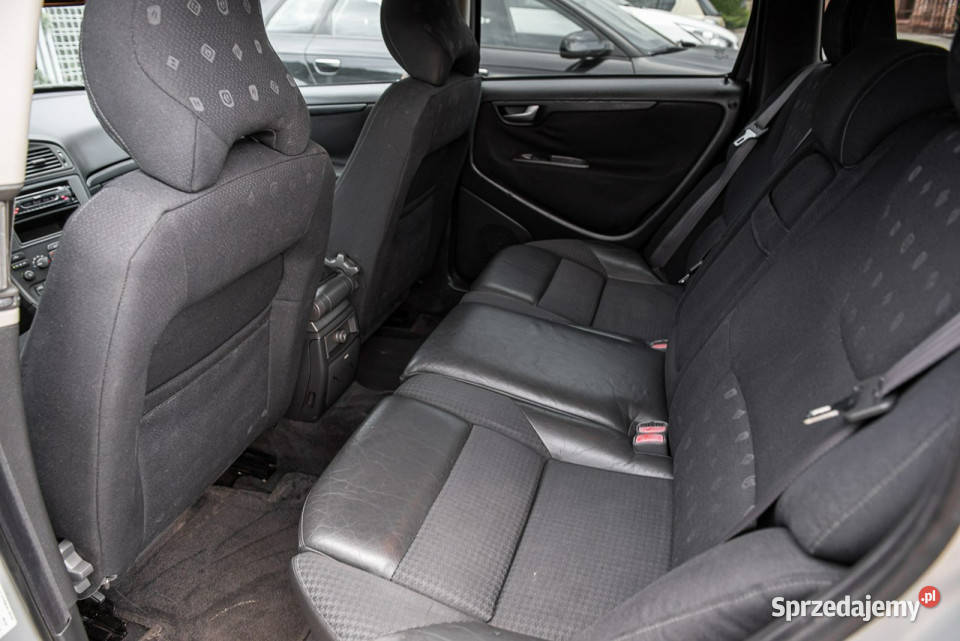Volvo V70 24i 140 Super Stan Opłacony II immobilizer Zwoleń sprzedam