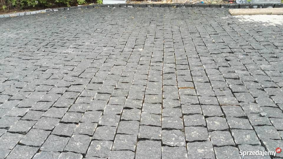 Kostka Granitowa Ciętołupana Rzędowa CZARNA Marki