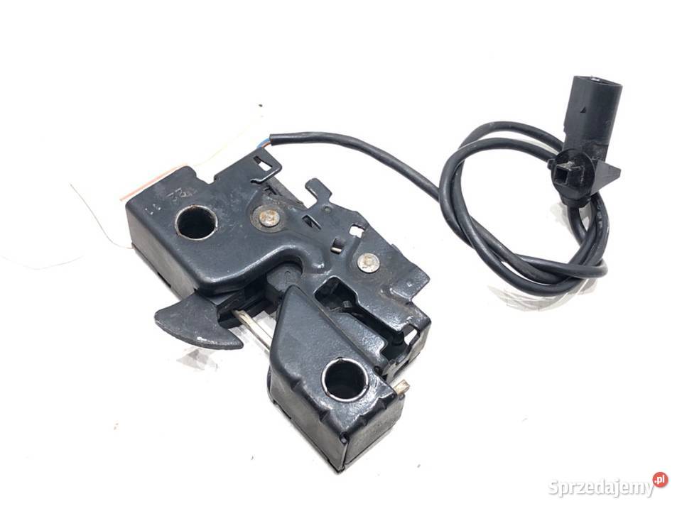 ZAMEK MASKI PRZÓD VW JETTA IV SedanLimuzyna osobowe