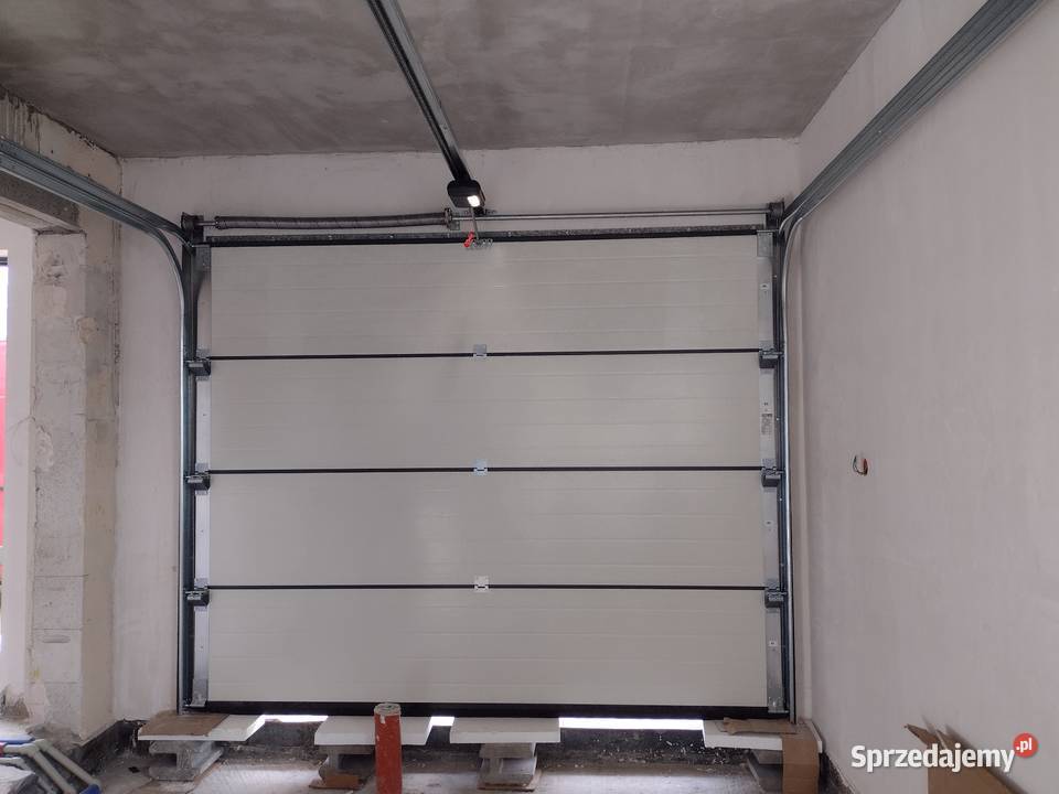 Brama garażowa segmentowa Antracyt 2750x2250 z Lubartów