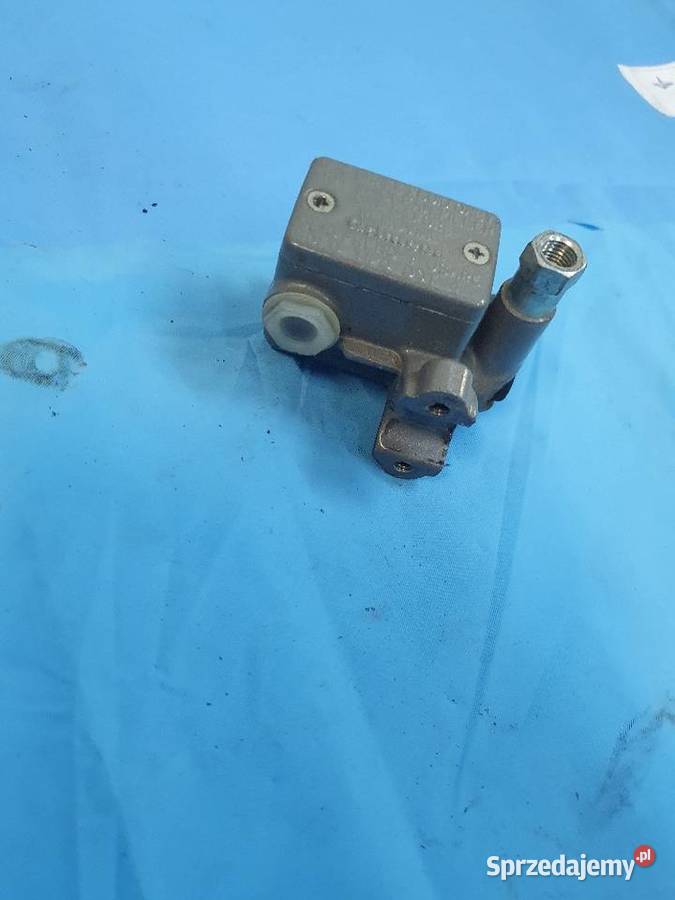 Honda CR 125 Rebel regulator napięcia podnóżki Grońsko