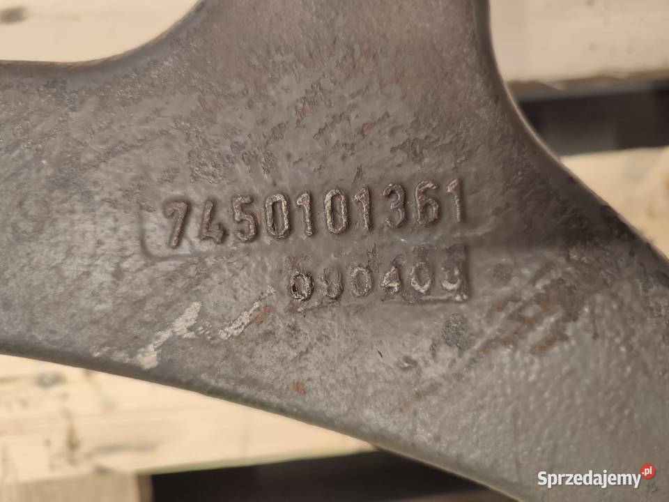 Wahacz osi 7450101361 Claas Axion Pozostałe Wilkowo
